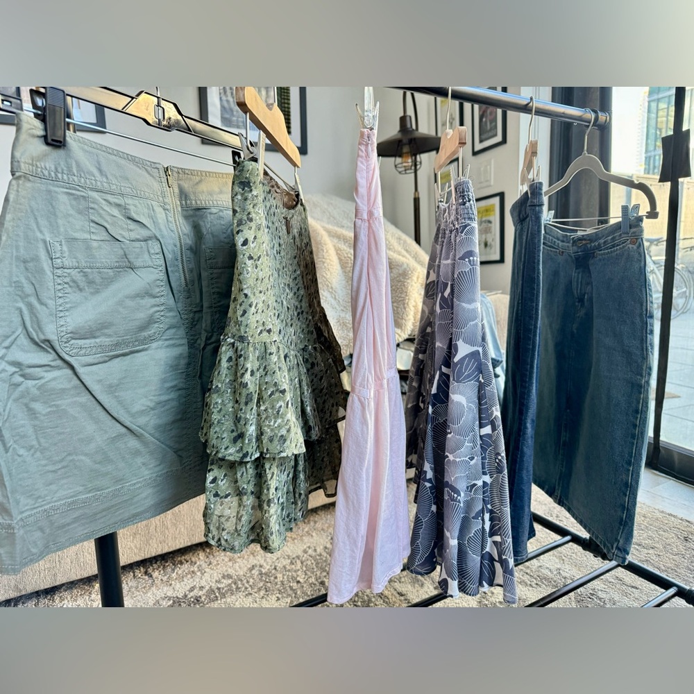 Casual Short Skirts from Banana Republic and Loft (all size 0 and XS) - lot of 6